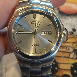 Citizen Men's Eco-Drive Stainless Steel Watch, Round Face